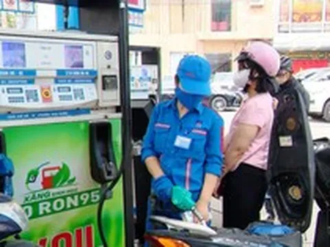 Chuyên gia: Yên tâm sử dụng xăng E10