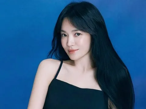 Phía sau hình ảnh lạnh lùng trên màn ảnh của mỹ nhân Hậu duệ Mặt trời
