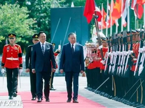 Lễ đón trọng thể Tổng Bí thư, Chủ tịch nước Tô Lâm và Phu nhân thăm chính thức Thái Lan