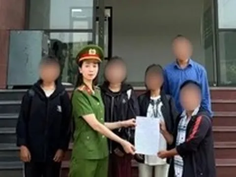 Công an Hà Nội phối hợp giải cứu 3 thiếu nữ đi tìm 'việc nhẹ, lương cao'