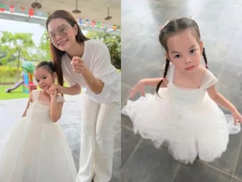 Phạm Quỳnh Anh làm trợ lý đưa con gái đi diễn show, ủng hộ ái nữ theo nghề ca sĩ của mẹ