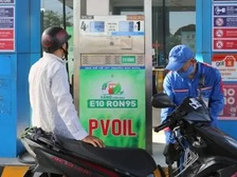 Từ ngày mai, người dân đi xe máy, ô tô cần nắm rõ thay đổi mới
