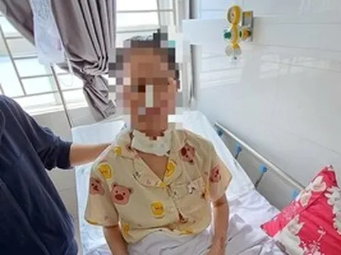 Hành trình hồi sinh cô gái 19 tuổi mắc bệnh lạ