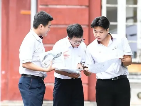 Thi tốt nghiệp THPT 2026: Lượng thí sinh tăng đột biến