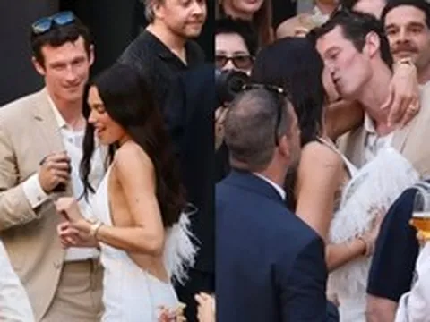 "Chết chìm" trong đám cưới mật ngọt của cặp đôi hot nhất hiện nay: Cô dâu chú rể khoá môi lãng mạn trong khung cảnh ngập mùi tiền