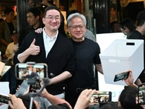 CEO Jensen Huang gặp lãnh đạo các DN có ảnh hưởng ở Hàn Quốc nhưng bàn ăn của họ được quan tâm hơn cả?