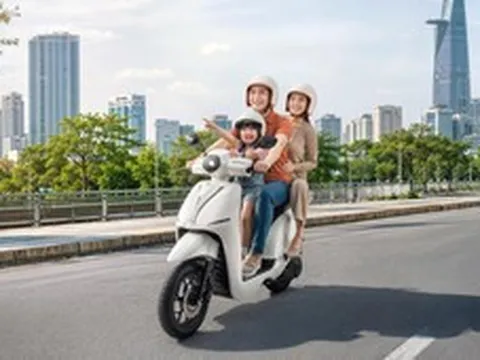 Pin lớn đi 200km, cốp vẫn rộng 50L: Dat Bike ERA tối ưu thế nào?