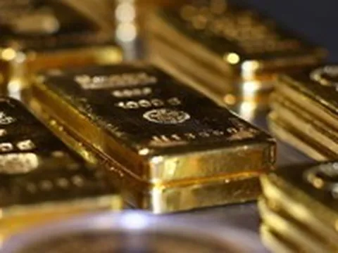 Giữa lúc giá vàng lao dốc, láng giềng Việt Nam lại âm thầm 'bắt đáy', giữ chuỗi mua vào 19 tháng liên tiếp