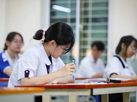 Đáp án môn Toán thi tốt nghiệp THPT 2026 nhanh nhất, đầy đủ nhất mã đề 0117