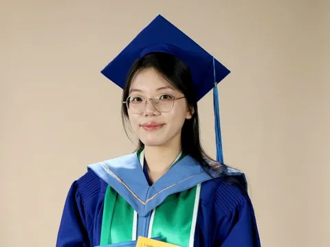 Từ bỏ Kinh tế để theo đuổi Toán học, nữ sinh đạt GPA 3.93