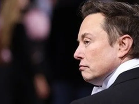 SpaceX đưa Elon Musk trở thành tỷ phú nghìn tỷ USD đầu tiên trên thế giới
