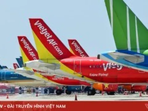 Cao điểm hè: Giá vé máy bay giảm sâu