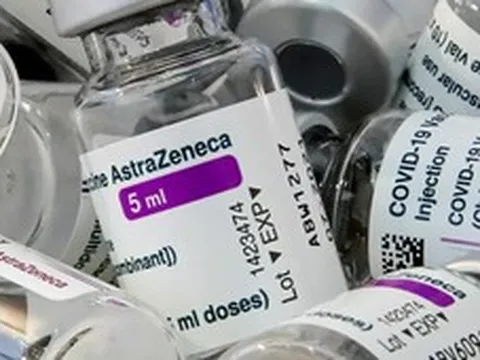 Từ đế chế dược 33 tỷ USD đến bờ vực sụp đổ: AstraZeneca đã sống sót thế nào?