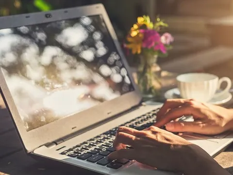 Nắng nóng gay gắt, chớ đặt laptop ở những vị trí này