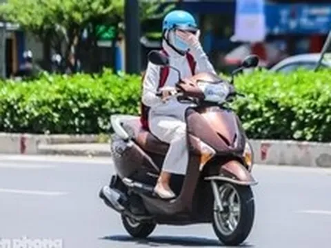 Thông tin mới về đợt nắng nóng đặc biệt gay gắt ở miền Bắc, miền Trung