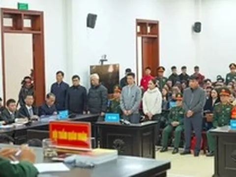 Chủ tịch Tập đoàn Phúc Sơn cùng 2 Thiếu tướng ra tòa vụ bán đất sân bay Nha Trang
