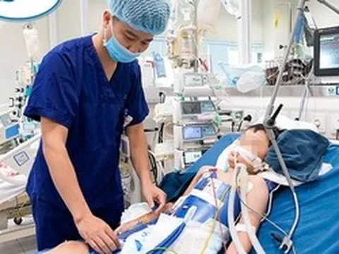 Sai lầm khi sơ cứu trẻ đuối nước khiến bác sĩ đau lòng