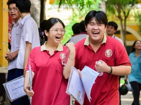 'Mưa' điểm 10 môn Toán thi tốt nghiệp THPT