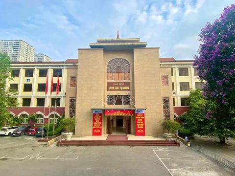 Một trường đại học lấy điểm sàn lên tới 25