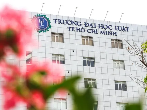 Trường luật ở TP.HCM thưởng 720 triệu đồng cho giảng viên tiến sĩ