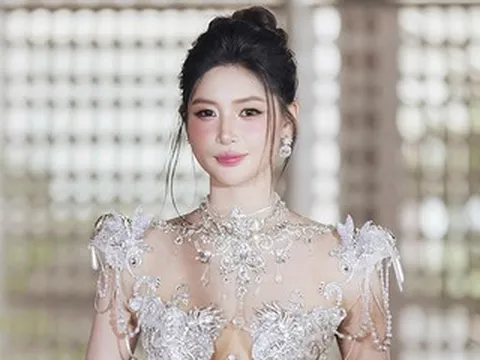 Vẻ gợi cảm của mỹ nhân đại diện Việt Nam dự thi Miss Earth 2026