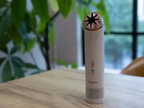 Dyson không đứng ngoài cuộc đua quạt cầm tay: Khi một món phụ kiện mùa hè trở thành sân chơi mới của công nghệ cao