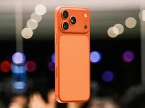 iPhone 17 Pro Max giảm sâu tới 5 triệu đồng, chạm đáy tại Việt Nam