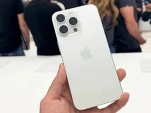 Bất ngờ chiếc iPhone cũ được cho là “đáng mua nhất” hiện nay