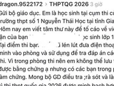Học sinh Gia Lai bị tố dùng điện thoại trong phòng thi tốt nghiệp