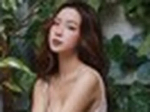 Động thái đầu tiên của Hoa hậu Bảo Ngọc sau ồn ào "phông bạt" học bổng thạc sĩ ở Mỹ