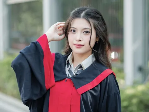 Nữ sinh đỗ Thanh Hoa, Bắc Đại sau một năm học tiếng Trung
