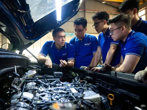 Khám phá xưởng thực hành kỹ thuật ôtô hơn 600 m2