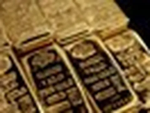 Giá vàng hôm nay 17/7: Vàng miếng SJC lao dốc mạnh, chỉ vài ngày lỗ ngay 3 triệu/lượng