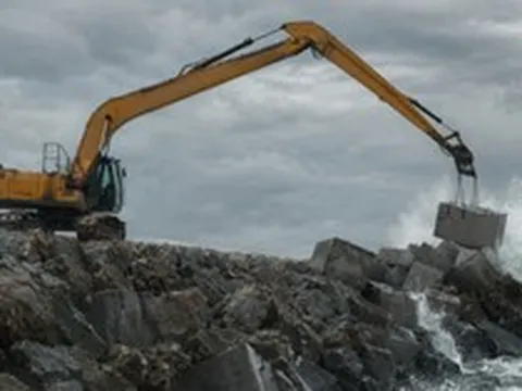 Phát hiện 175 khối bê tông siêu trọng nặng 33 tấn được thả xuống đáy biển, một siêu công trình lá chắn quy mô lớn lộ diện