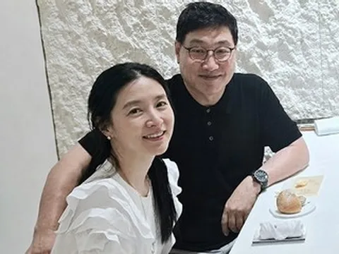 Nàng Dae Jang Geum tuổi 55 giàu có, viên mãn bên chồng đại gia hơn 20 tuổi