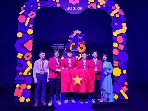 Học sinh Việt Nam giành 4 huy chương bạc Olympic Sinh học Quốc tế