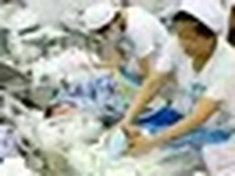 Đề xuất khen thưởng phụ nữ sinh đủ hai con, được trợ cấp tài chính cho trẻ đến 3 tuổi
