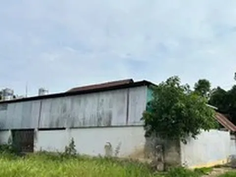 Nguyên hiệu trưởng dựng nhà trên đất trường, chiếm dụng gần 500m²