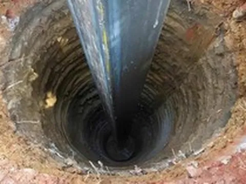 Bức tường đổ sập hoàn toàn, 41 mũi khoan sâu 9.000m thất bại, nhưng 1 phút sau tin trúng đậm tới, kho báu lộ diện nhờ công nghệ mới