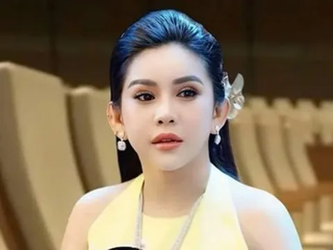 Nghệ sĩ Bình Tinh ’cầu cứu’ công an vì bị xúc phạm, vu khống trên mạng