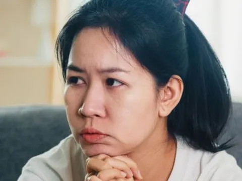 3 việc cha mẹ làm khi về già có thể khiến con cái tuổi trung niên kiệt sức