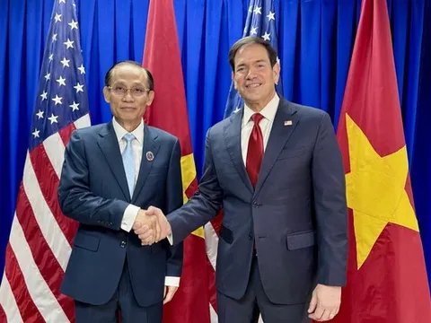 Bộ trưởng Ngoại giao Lê Hoài Trung gặp Ngoại trưởng Hoa Kỳ Marco Rubio