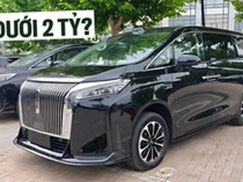 Xem thực tế MPV cỡ Toyota Alphard sắp về Việt Nam: Giá quy đổi hơn 1,7 tỷ đồng, có ghế thương gia, tủ lạnh, PHEV chạy điện 170km