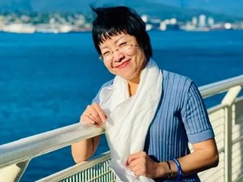 MC Thảo Vân khoe tin vui, Quỳnh Nga - Việt Anh công khai thân mật