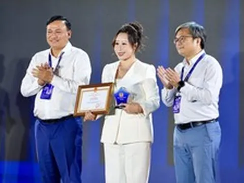 VCCorp vinh dự nhận Giấy khen của Giám đốc Công an TP Hà Nội tại Lễ ra mắt Câu lạc bộ Niềm tin số Thủ đô