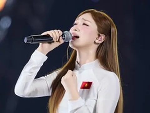 "Ca khúc đặc biệt bậc nhất trong cuộc đời làm nghề" của Hòa Minzy