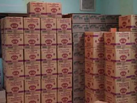 Đột kích 8 nhà kho, công an triệt phá đường dây sản xuất bột ngọt và cà phê giả quy mô lớn, tịch thu hơn 400.000 sản phẩm