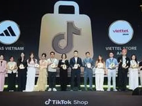 Viettel Store nhận giải thưởng Top Performance Mall, tạo nền tảng cho chiến lược tăng trưởng dài hạn