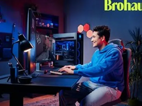 Chiếc PC từng phục vụ game giờ phải "gánh" cả cuộc đời của game thủ