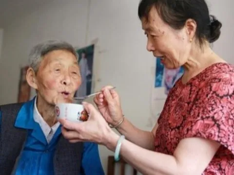 Tôi nghỉ hưu an nhàn, hạnh phúc, con cái ngày càng hiếu thảo vì bản thân có "bảo bối" này trong tay